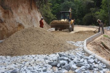 Ruas Sergipe e Pernambuco recebem obras de calçamento