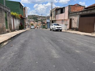 Finalizado o asfaltamento da rua Guilherme Ademar Maestro, no bairro Palmital