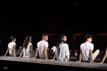 Santa Luzia é representada na Campanha de Popularização do Teatro e Dança