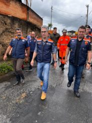 Prefeito e Governador de Minas visitam áreas de risco em Santa Luzia