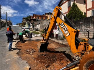 Prefeitura realiza serviços de manutenção viária em diversos pontos do município