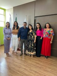 Prefeita de Matozinhos visita Santa Luzia para conhecer o trabalho do CRAM
