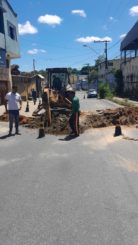 Rua Apucarana é interditada para manutenção emergencial da drenagem pluvial