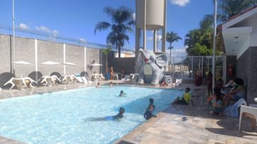 Mulheres acompanhadas pelo CREAS e CRAM ganham dia de lazer no SESC