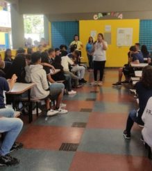 Zoonoses realiza palestra educativa em Escola sobre os cuidados com a Dengue