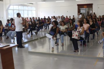 Tomam posse novos efetivos na educação