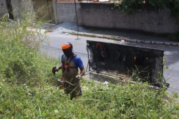 Prefeitura realiza mutirão de limpeza na Avenida das Indústrias