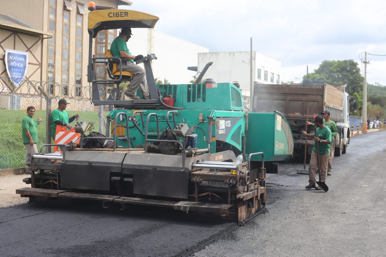 Obras na Avenida Ângelo Teixeira da Costa entram na reta final