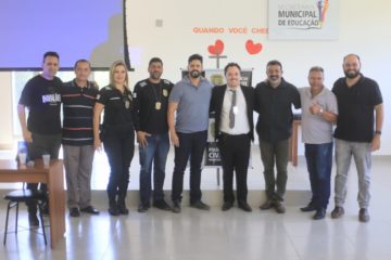 Palestra aborda violência escolar e uso de drogas para estudantes da rede municipal de Santa Luzia