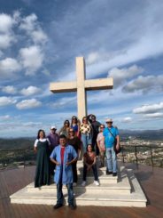 Idosos desfrutam de visita ao Mirante Alto das Maravilhas em Santa Luzia
