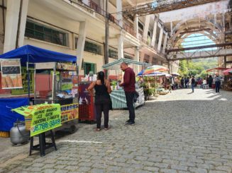 Feira livre movimenta Prefeitura nesta sexta-feira (2)