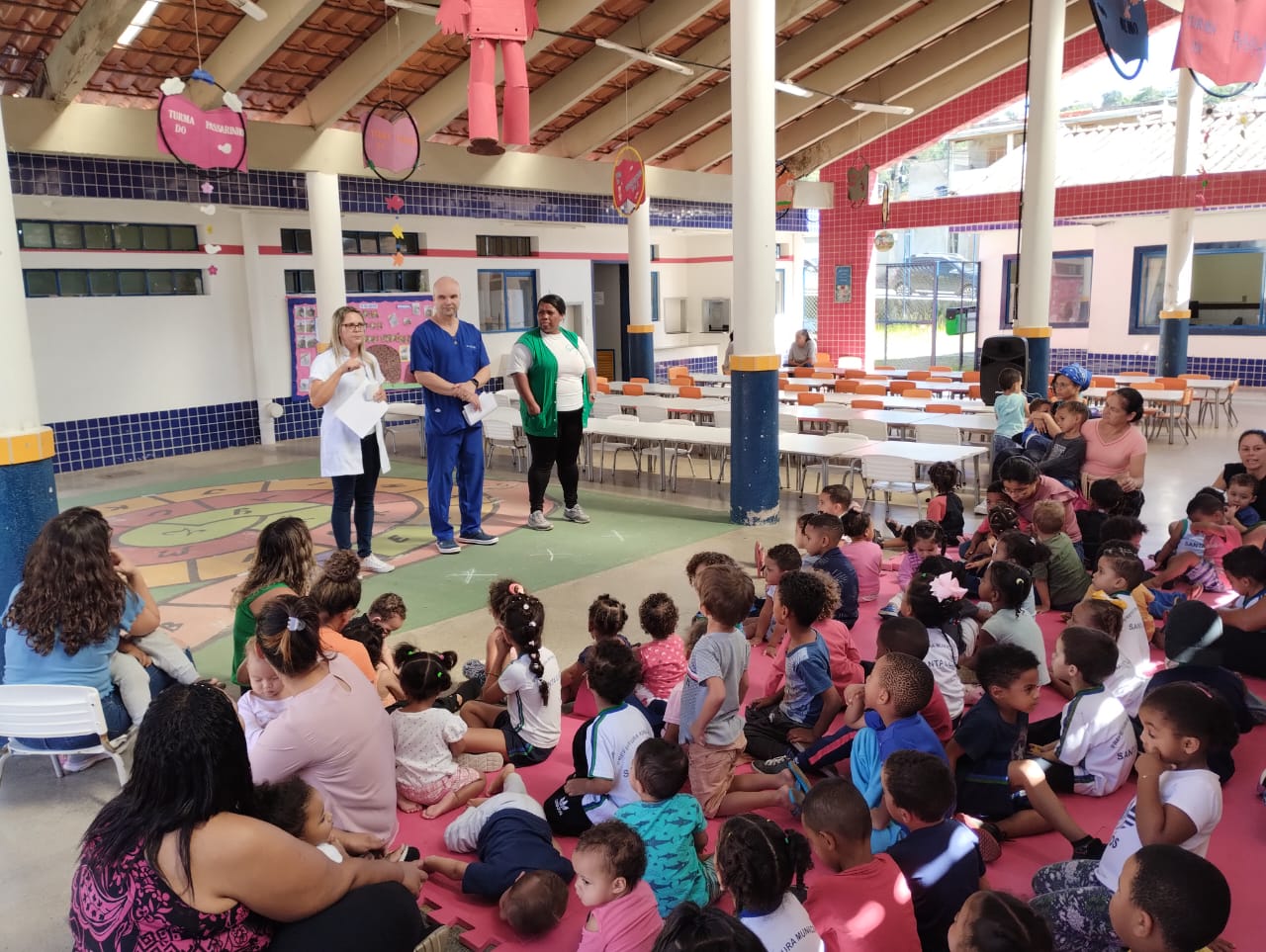 Prefeitura realiza orientações e capacitações sobre a doença mão-pé-boca