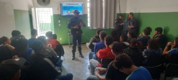Palestra debate bullying nas escolas