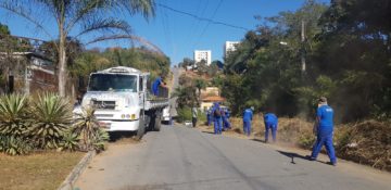 Prefeitura de Santa Luzia realiza serviços de capina e limpeza em vários pontos da cidade