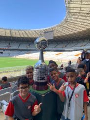 Alunos da Fundação Fé e Alegria visitam Estádio do Mineirão