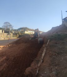 Obras de construção da cortina atirantada na Avenida Brasília seguem a todo vapor