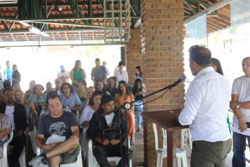 Profissionais recebem certificado de participação em curso técnico do Programa Saúde com Agente