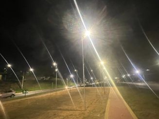 Inaugurada iluminação de LED da pista de caminhada do bairro Novo Centro
