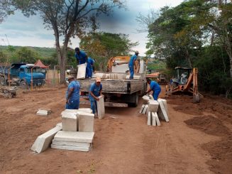 Construção de uma área de lazer em frente ao campo de Taquaraçu de Baixo está a todo vapor