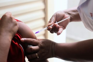 Hoje é dia de multivacinação para todos em Santa Luzia