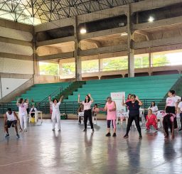 Evento encerra atividades da Campanha Outubro Rosa em Santa Luzia