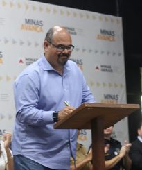 Vice-governador de Minas Gerais visita Santa Luzia para oficializar cessão de imóvel para implantação de uma escola infantil