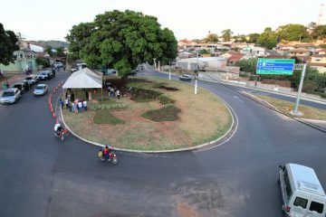 Inaugurada rotatória da mangueira, no bairro Frimisa