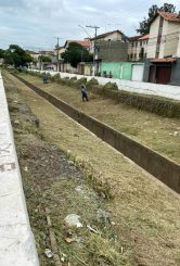 Serviços de capina seguem a todo vapor por toda a cidade