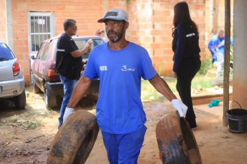 Prefeitura promove “Dia D” com mutirão de limpeza contra a dengue em 11 bairros da cidade