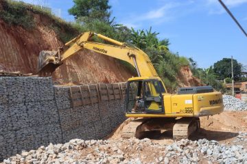 Construção de contenção em gabiões na UMEI do Bom destino alcança 60% de progresso