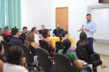 Prefeitura renova parcerias com 10 institutos educacionais