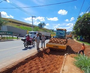Prefeitura de Santa Luzia realiza obras para alargamento de trecho da Avenida Brasília