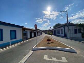 Canal do Cristina e Rua do Bonfim entre os pontos que receberam capina esta semana