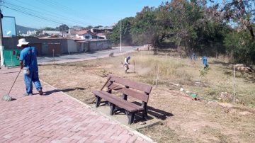 Rua Gov. Bias Fortes e ponte Prefeito Carlos Alberto Parrillo Calixto agendadas para limpeza esta semana