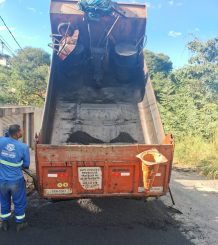 Operação tapa-buracos percorreu diversos locais durante a semana