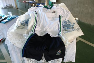 Escola Municipal Maria das Graças Teixeira Braga e Sinhá Teixeira da Costa recebem uniformes nesta quarta-feira