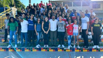 Jovens luzienses embarcam para a cidade de Oliveira/MG para disputar a Fase Regional do JEMG