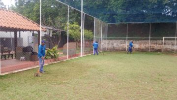 Capina e limpeza atuaram no Clube dos Funcionários e Av. Raul Teixeira da Costa