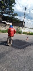 Prefeitura segue com operação tapa-buraco nas vias da cidade