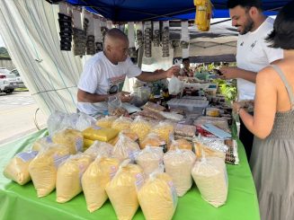 Feiras livres movimentam Santa Luzia com programação especial de Carnaval